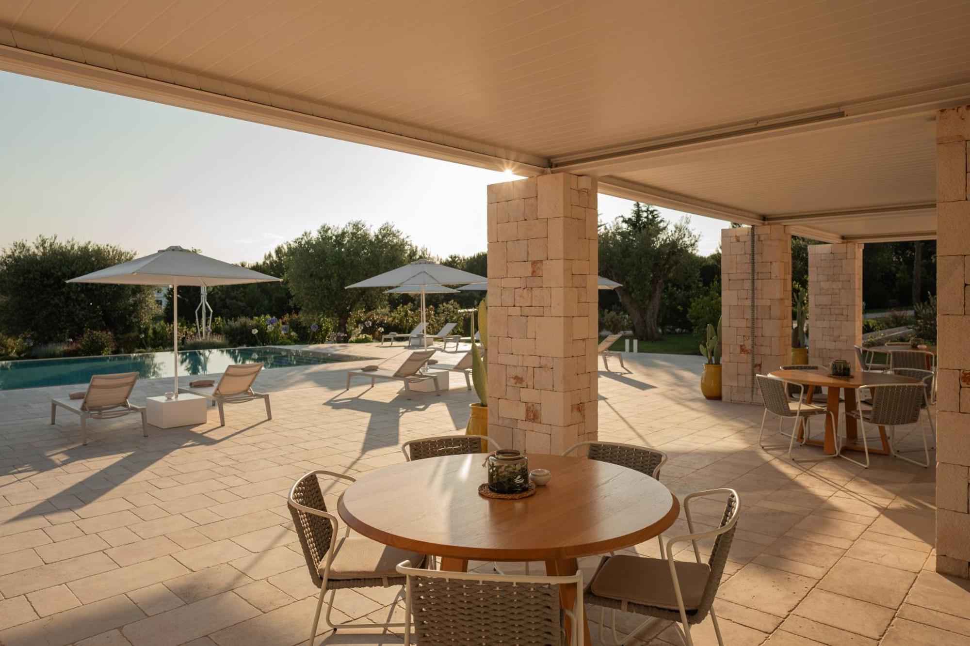 Essenza Relais Contemporaneo Bed and Breakfast Cisternino Εξωτερικό φωτογραφία