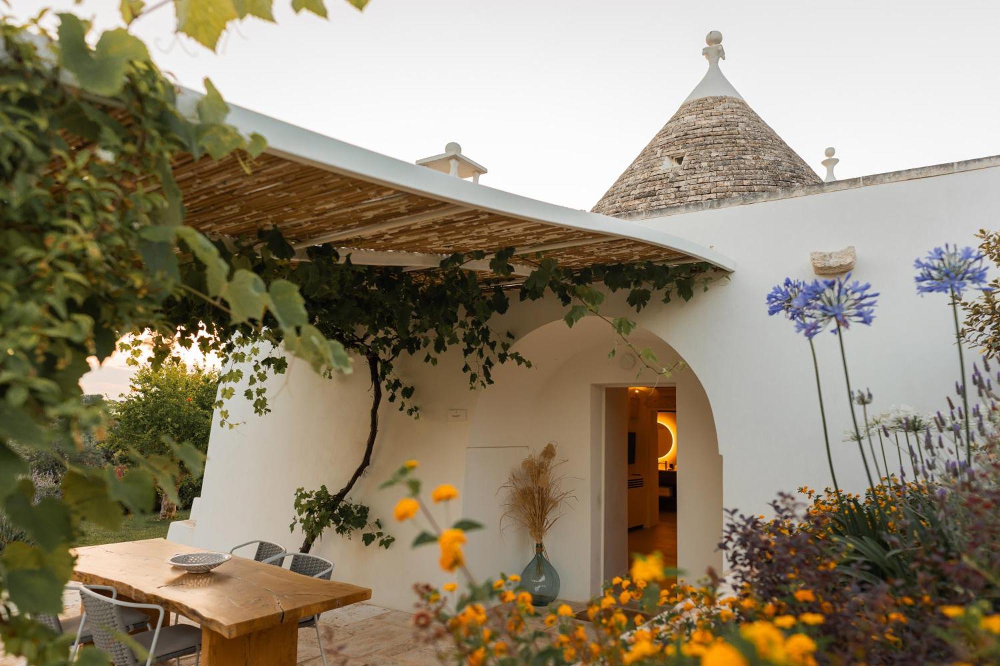 Essenza Relais Contemporaneo Bed and Breakfast Cisternino Εξωτερικό φωτογραφία