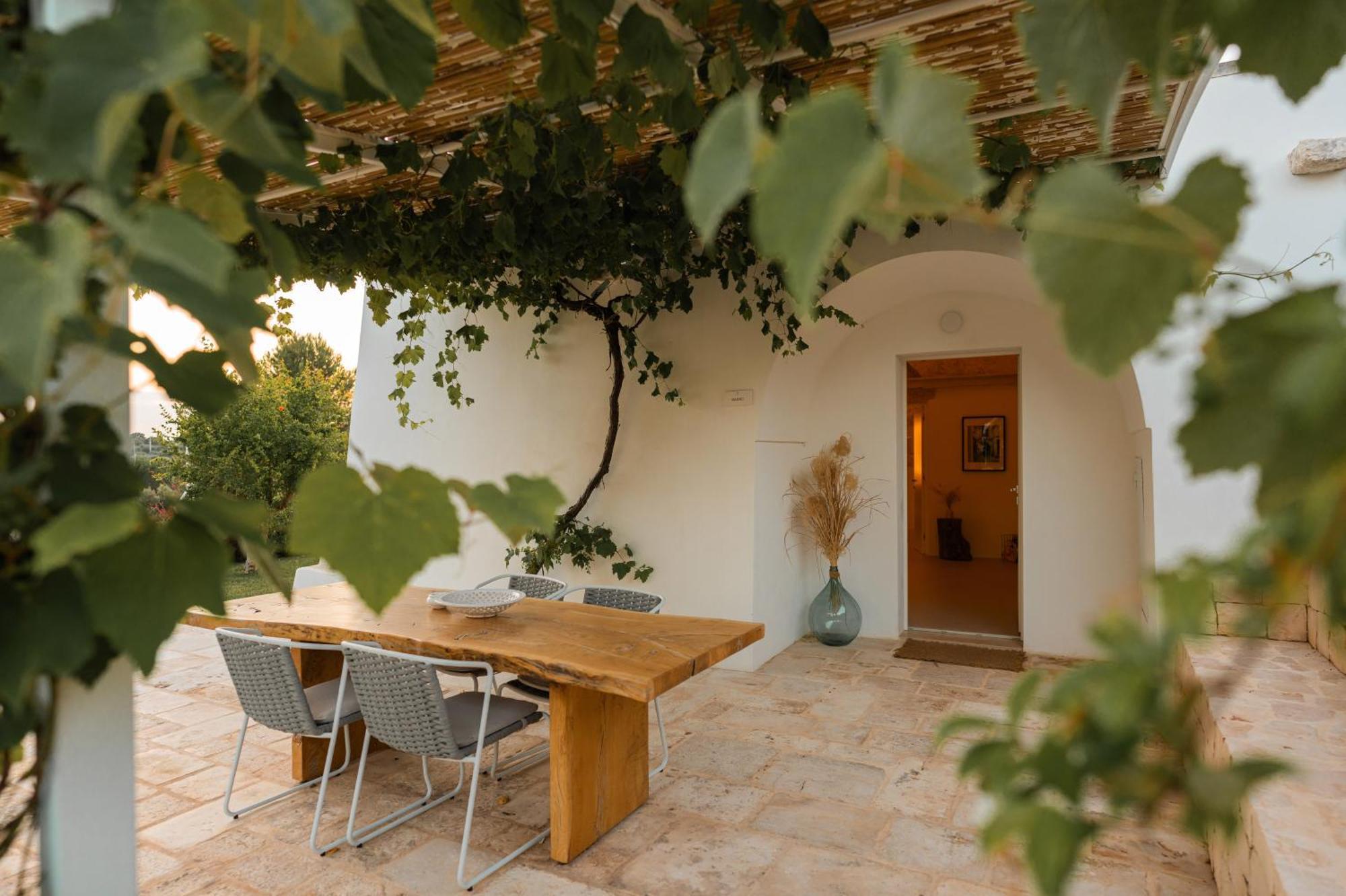 Essenza Relais Contemporaneo Bed and Breakfast Cisternino Εξωτερικό φωτογραφία