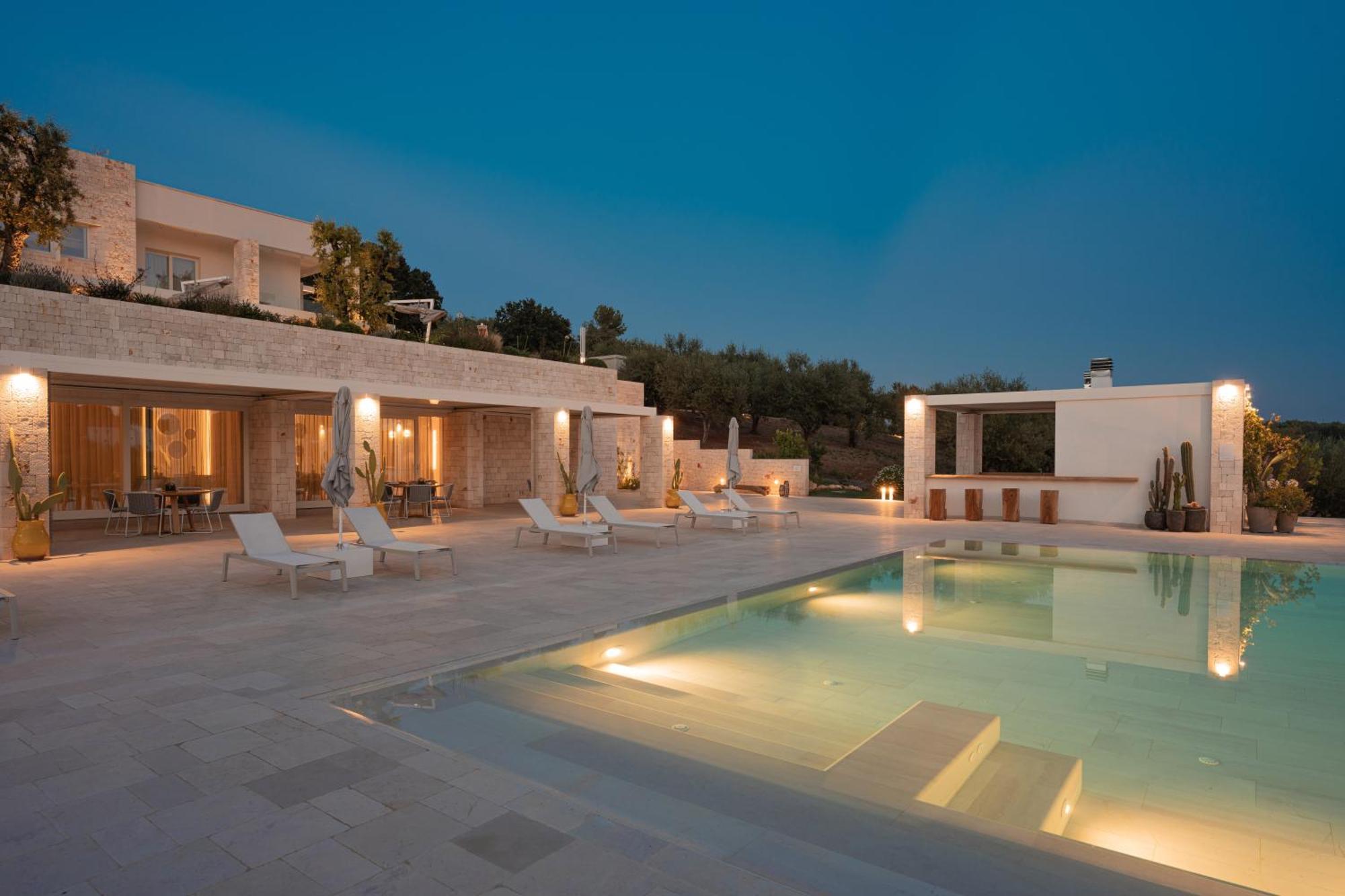 Essenza Relais Contemporaneo Bed and Breakfast Cisternino Εξωτερικό φωτογραφία