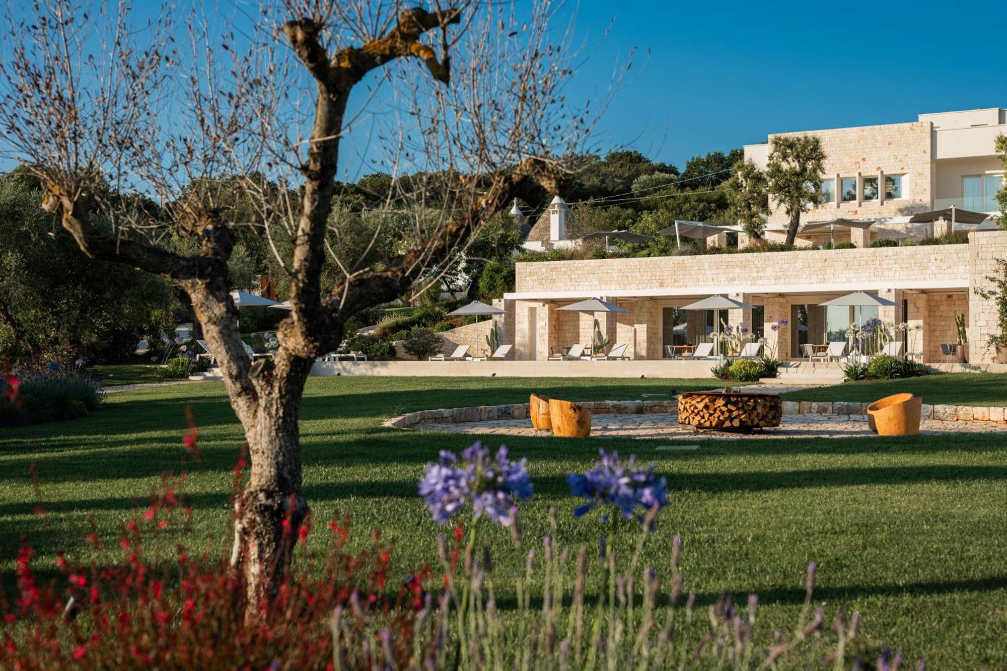 Essenza Relais Contemporaneo Bed and Breakfast Cisternino Εξωτερικό φωτογραφία