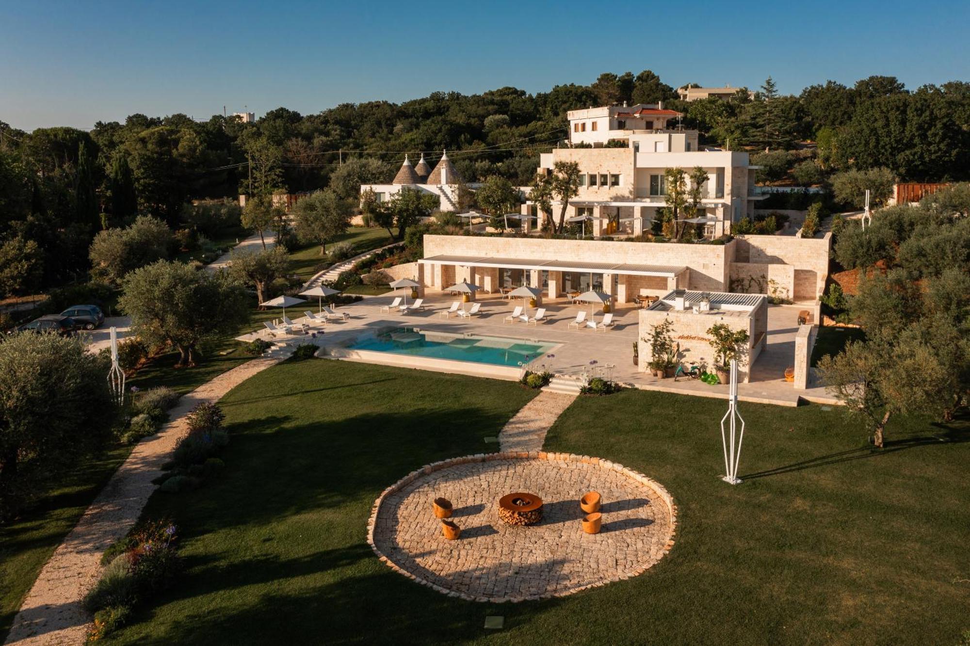 Essenza Relais Contemporaneo Bed and Breakfast Cisternino Εξωτερικό φωτογραφία