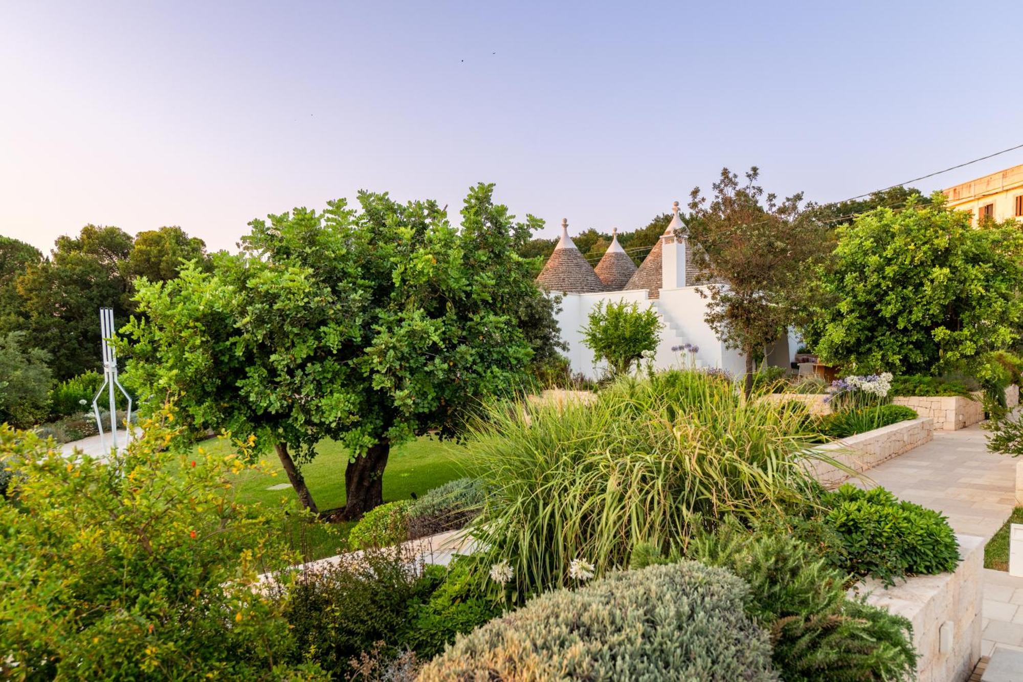 Essenza Relais Contemporaneo Bed and Breakfast Cisternino Εξωτερικό φωτογραφία