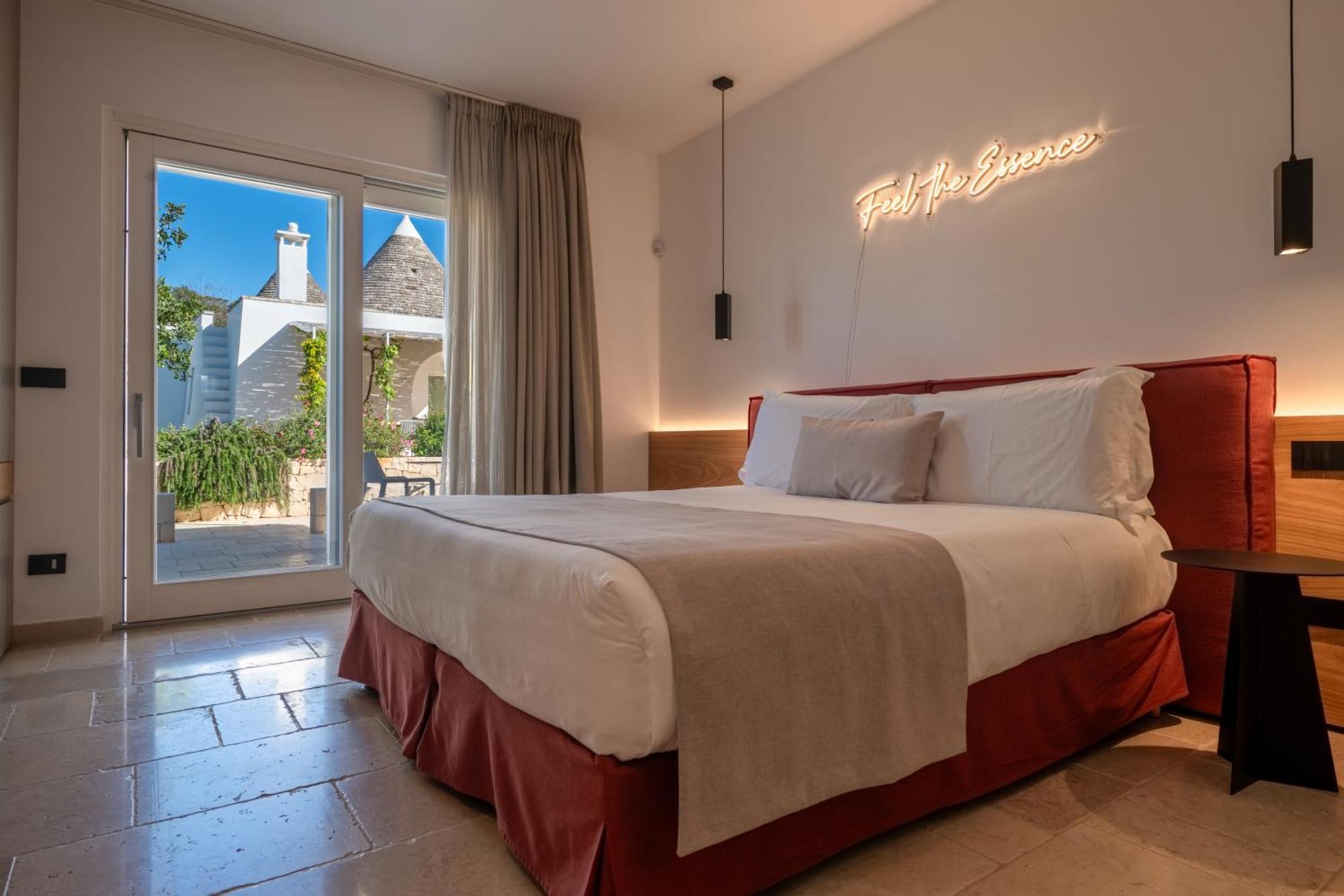 Essenza Relais Contemporaneo Bed and Breakfast Cisternino Εξωτερικό φωτογραφία