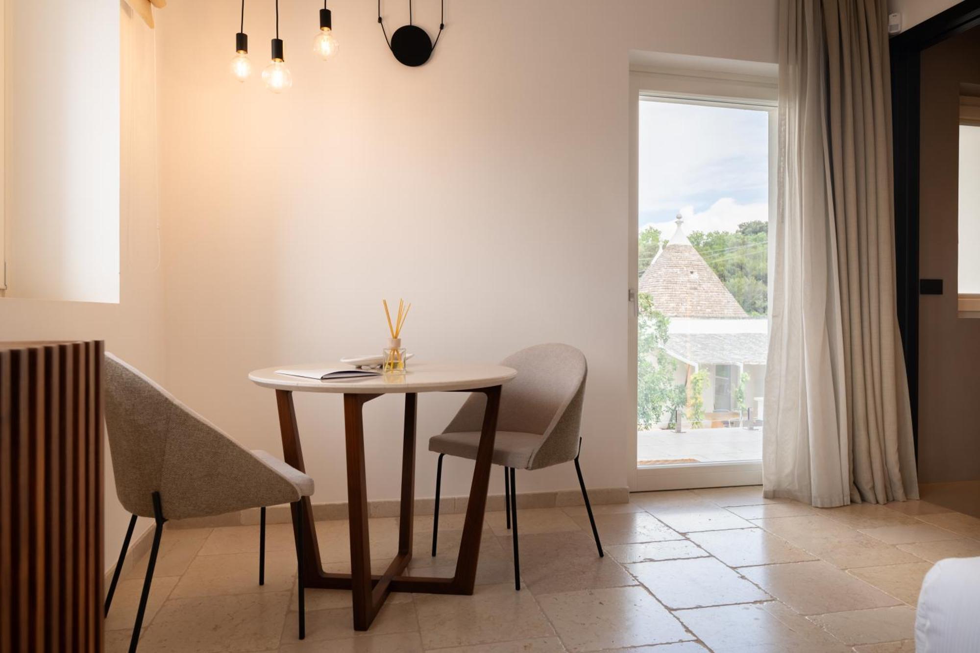 Essenza Relais Contemporaneo Bed and Breakfast Cisternino Εξωτερικό φωτογραφία